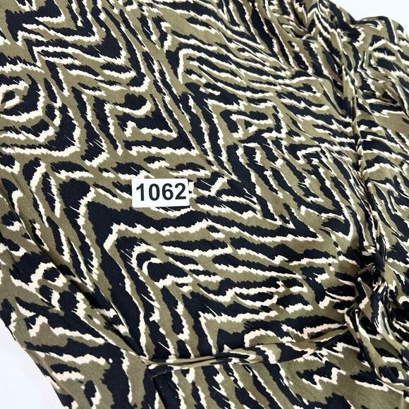 Loralette Dress 14/16 Khaki Green Animal Print V-Neck Ruffles Sleeve Maxi Formal - Picture 8 of 10